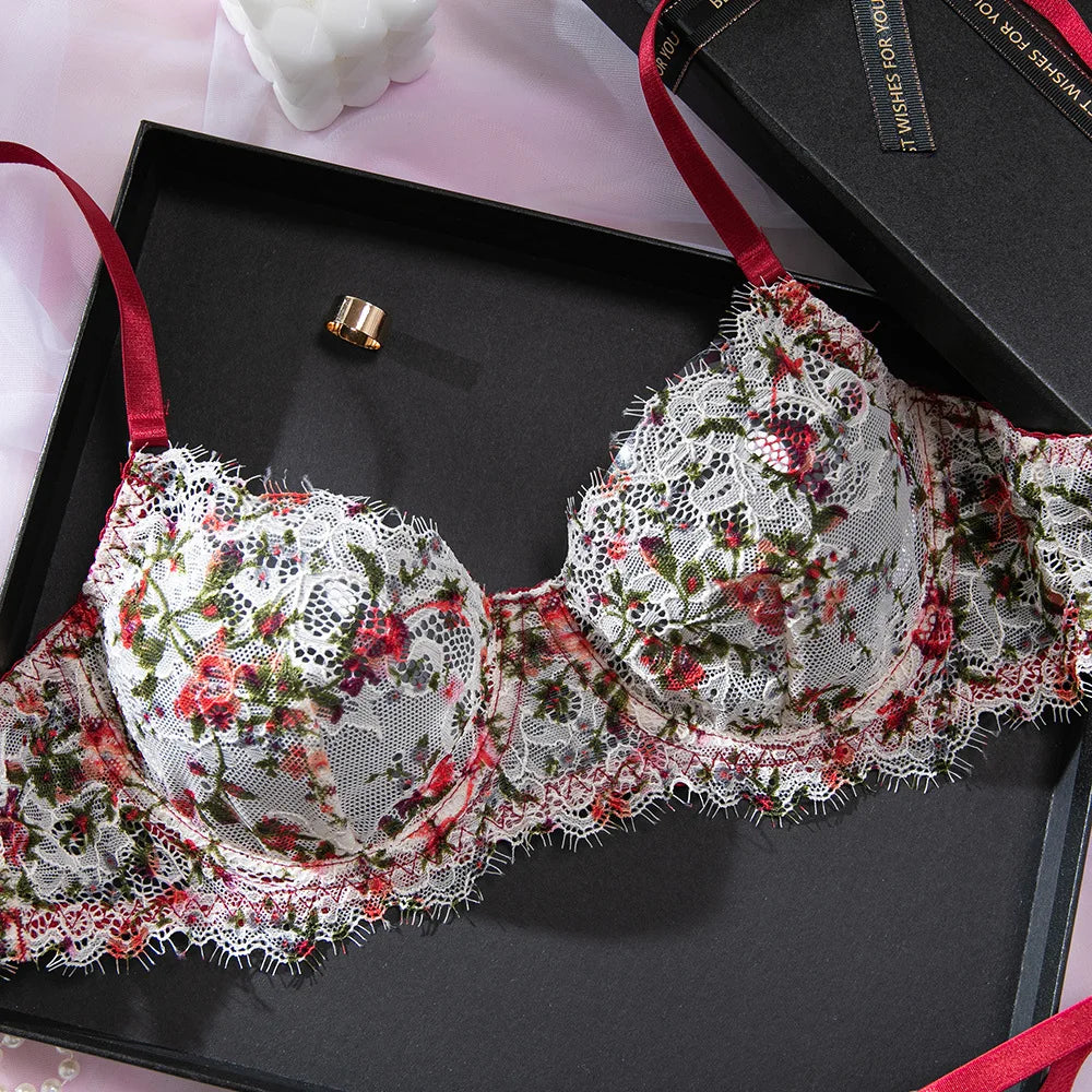 A Set Of Women's Lace Printed Gathered Bra Set Adjustable Cross-Border Floral Thongs Underwear